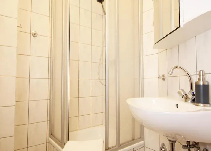 Apartman Ballstrasse 28 *